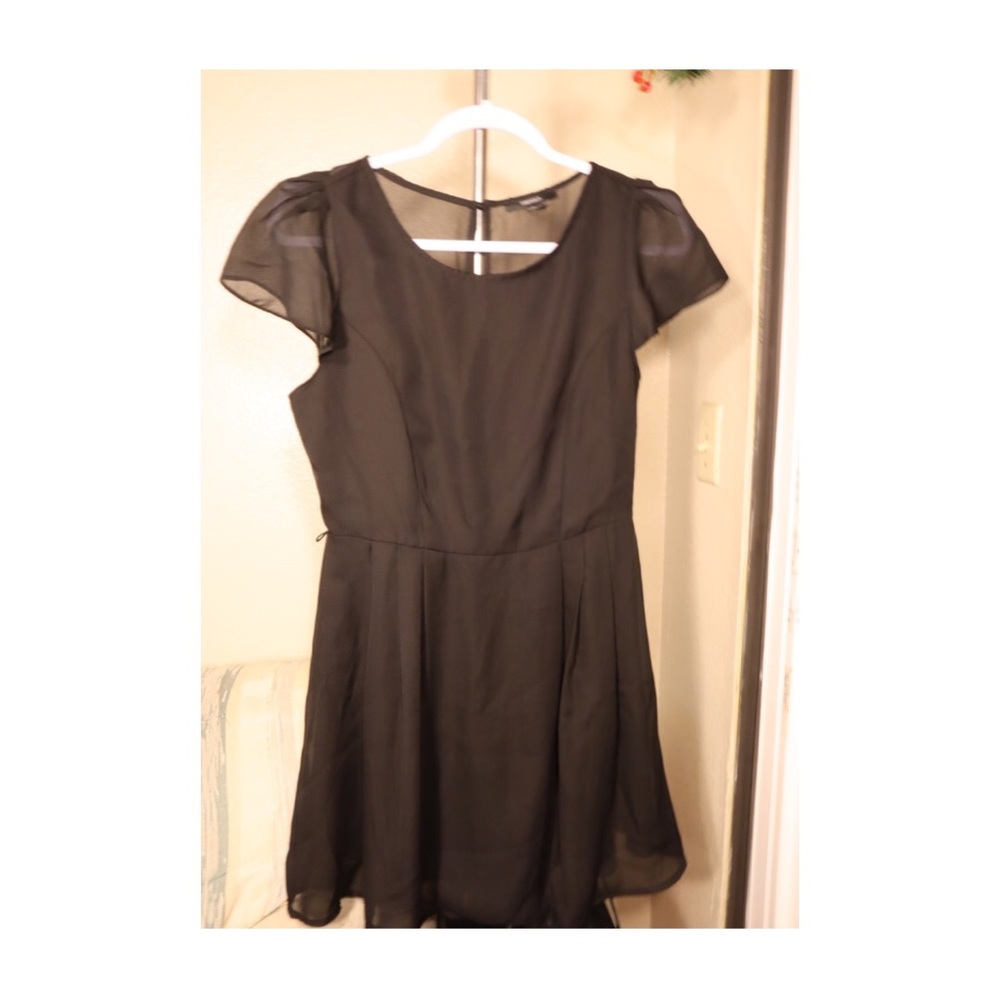 Forever 21 black dress